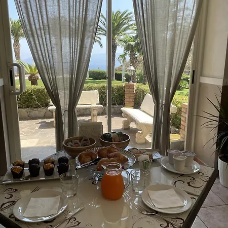 Alba ベッド・アンド・ブレックファスト